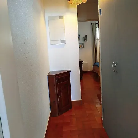 T2 Face Avec Parking A Deux Pas De La Et Des Commerces -4gal502