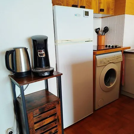 Apartment T2 Face Avec Parking A Deux Pas De La Et Des Commerces -4gal502