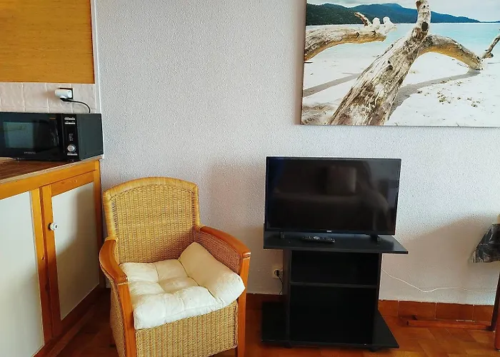 T2 Face Avec Parking A Deux Pas De La Et Des Commerces -4gal502 Saint-Cyprien